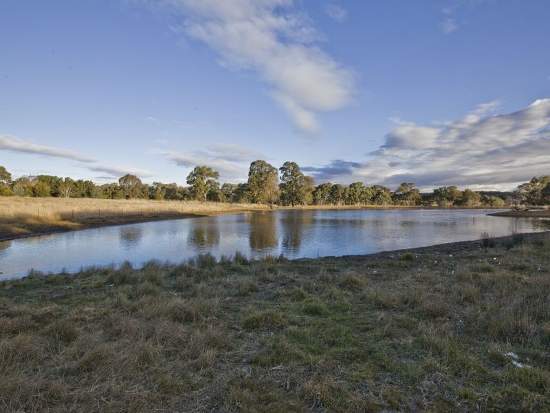296 East Tallagandra Lane, Sutton NSW 2620