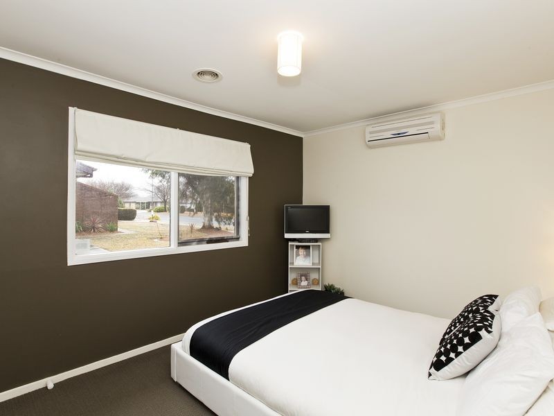 73 Beattie Crescent, Chisholm ACT 2905