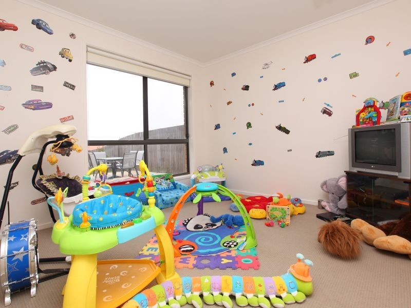 37 Dagmar Berne Street, Macgregor ACT 2615