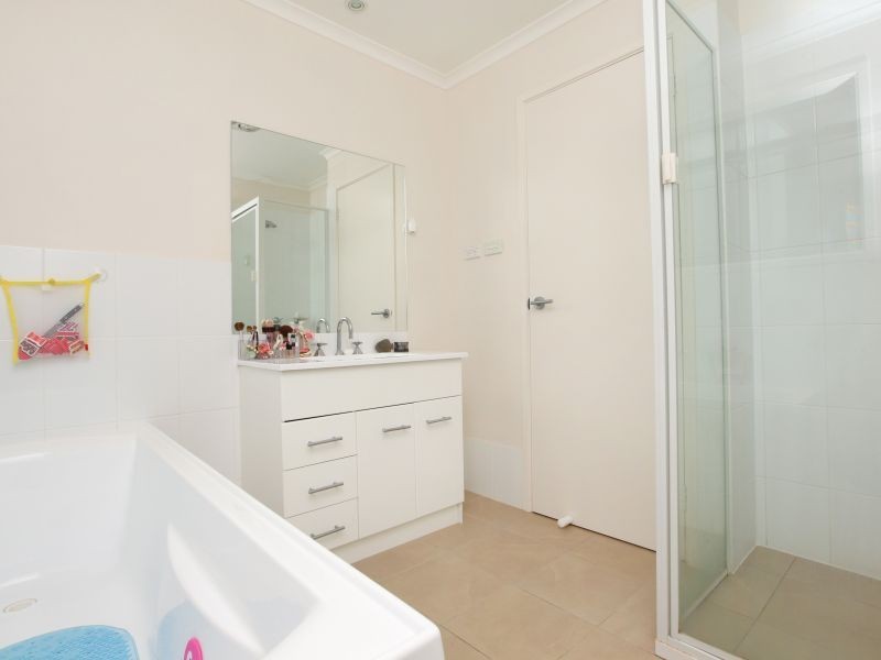 37 Dagmar Berne Street, Macgregor ACT 2615