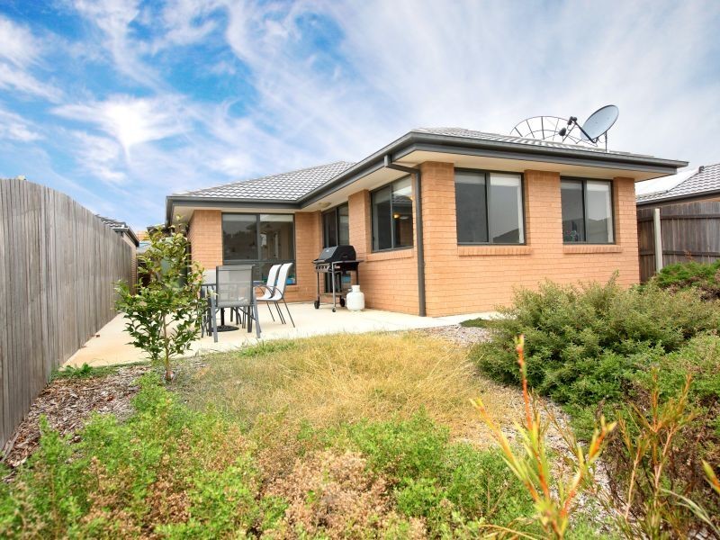 37 Dagmar Berne Street, Macgregor ACT 2615