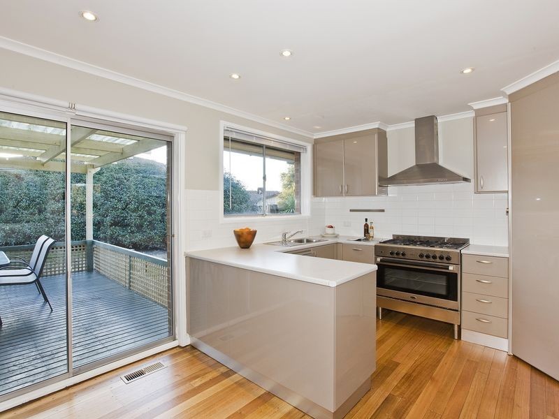 10 Ligar Place, Holder ACT 2611