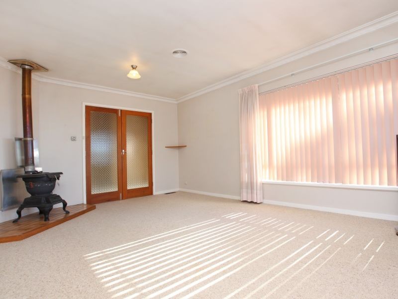 7 Quamby Place, Lyons ACT 2606