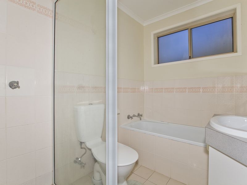 1/53 Derrington Crescent, Bonython ACT 2905