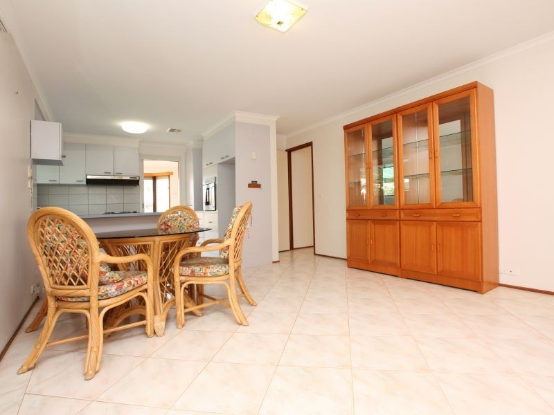 4 Fryar Place, Fadden ACT 2904