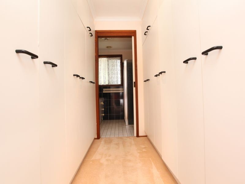 4 Fryar Place, Fadden ACT 2904