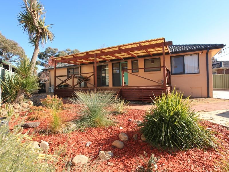 75 Boddington Crescent, Kambah ACT 2902