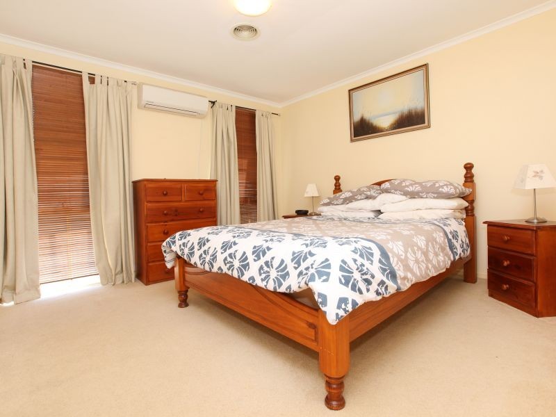 75 Boddington Crescent, Kambah ACT 2902