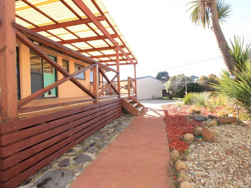 75 Boddington Crescent, Kambah ACT 2902