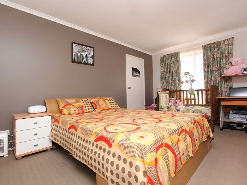 1/10 Leibnitz Place, Isabella Plains ACT 2905