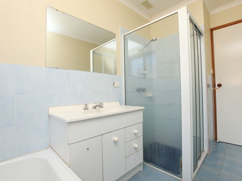 1/10 Leibnitz Place, Isabella Plains ACT 2905