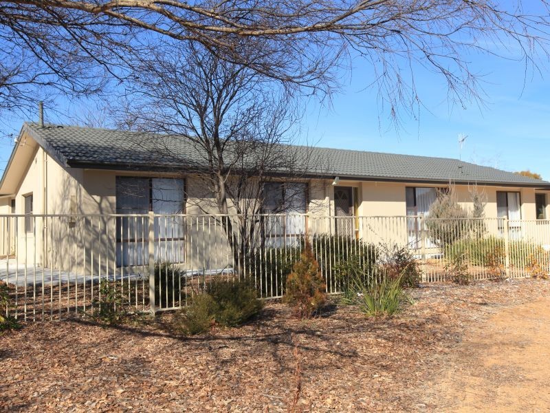1/10 Leibnitz Place, Isabella Plains ACT 2905