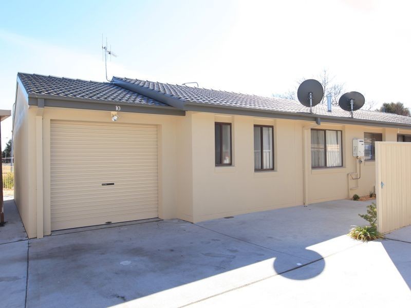 1/10 Leibnitz Place, Isabella Plains ACT 2905