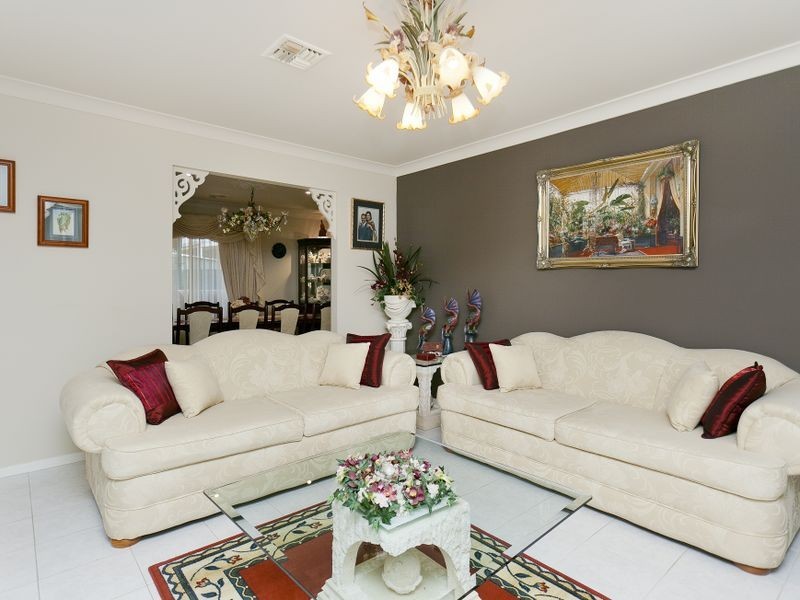 6 Lawton Place, Gordon ACT 2906