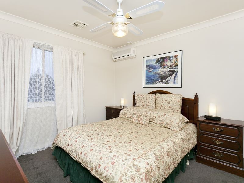 6 Lawton Place, Gordon ACT 2906