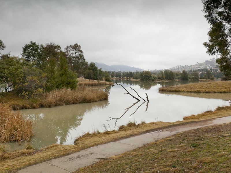 6 Lawton Place, Gordon ACT 2906