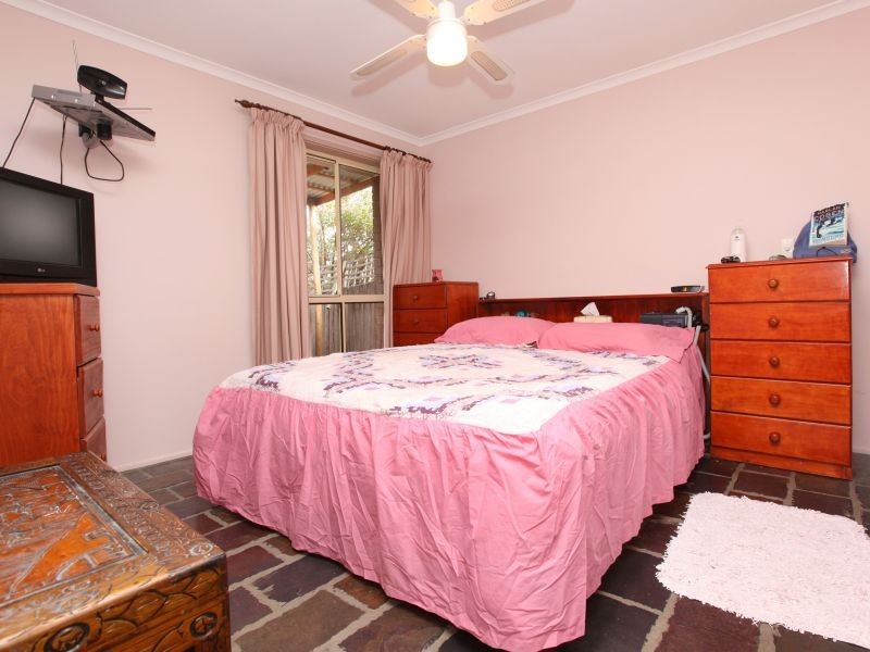 5 Pryor Place, Conder ACT 2906