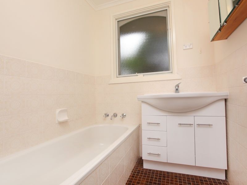 122 Marconi Crescent, Kambah ACT 2902
