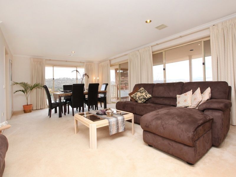 4 Luckins Place, Fadden ACT 2904