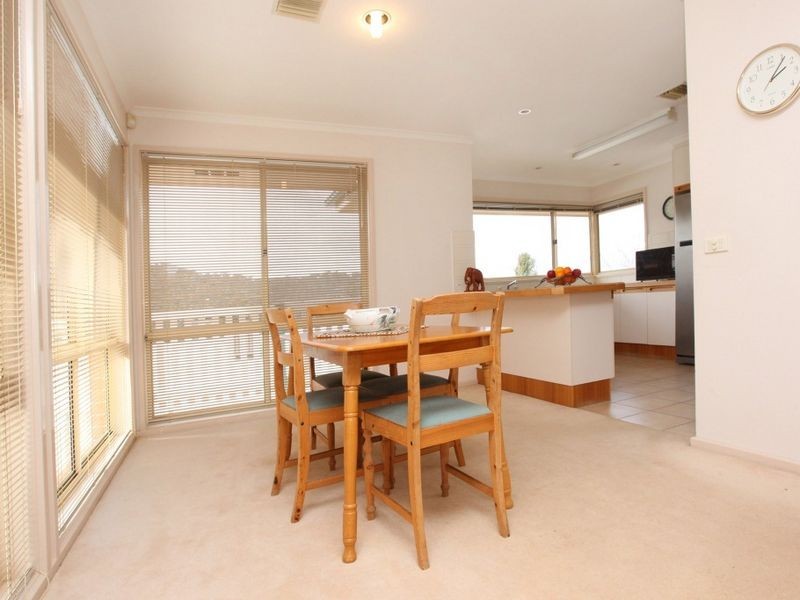 4 Luckins Place, Fadden ACT 2904