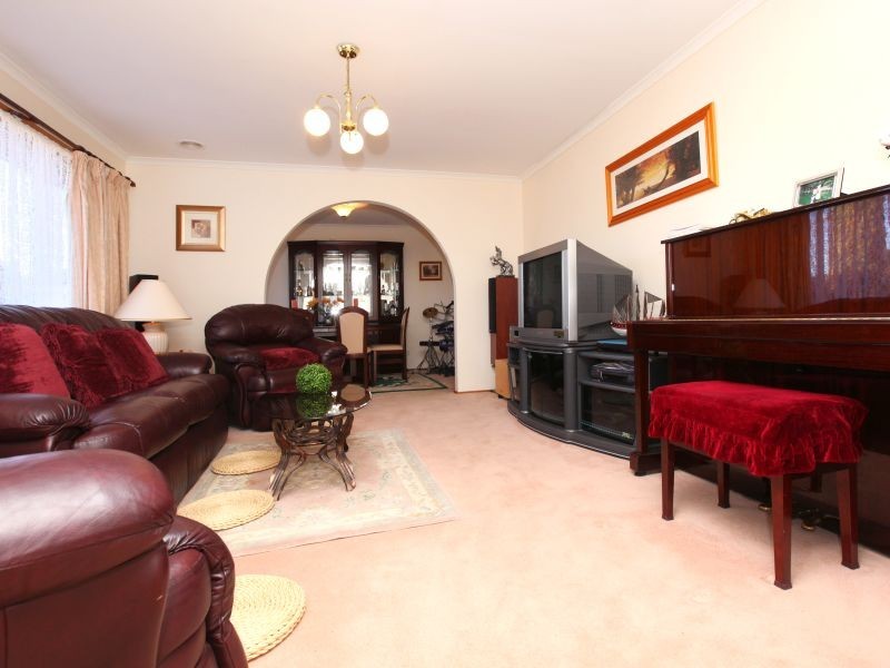 6 Hanretty Place, Bonython ACT 2905