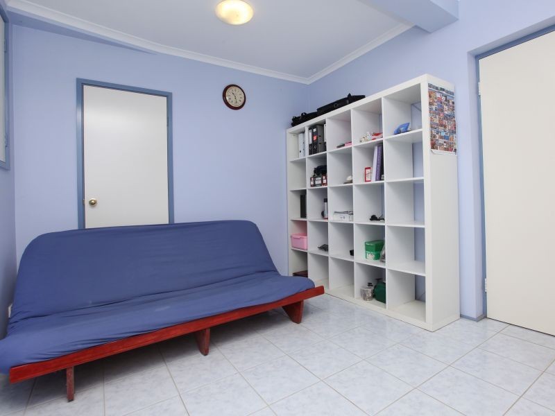 42 Ngunawal Drive, Isaacs ACT 2607