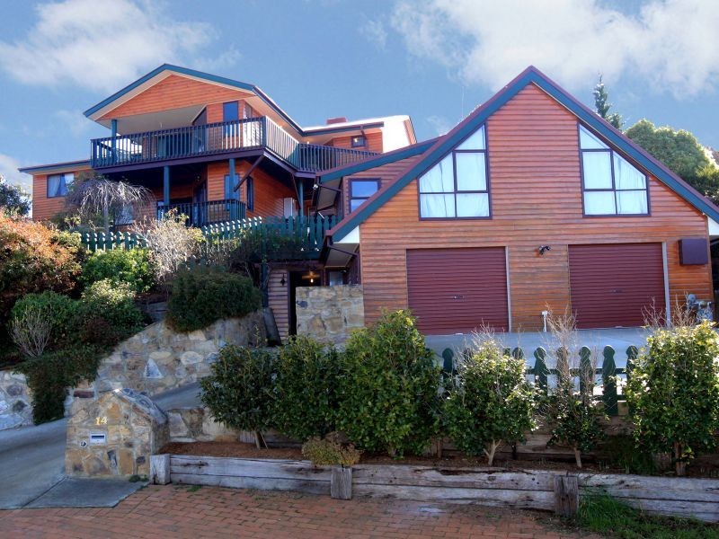 14 McVilly Close, Gordon ACT 2906