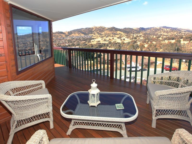 14 McVilly Close, Gordon ACT 2906