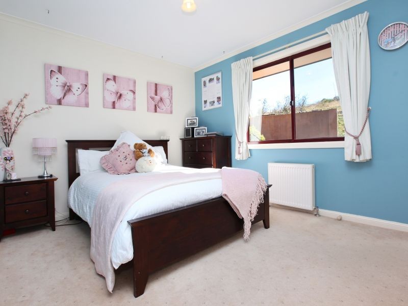 14 McVilly Close, Gordon ACT 2906