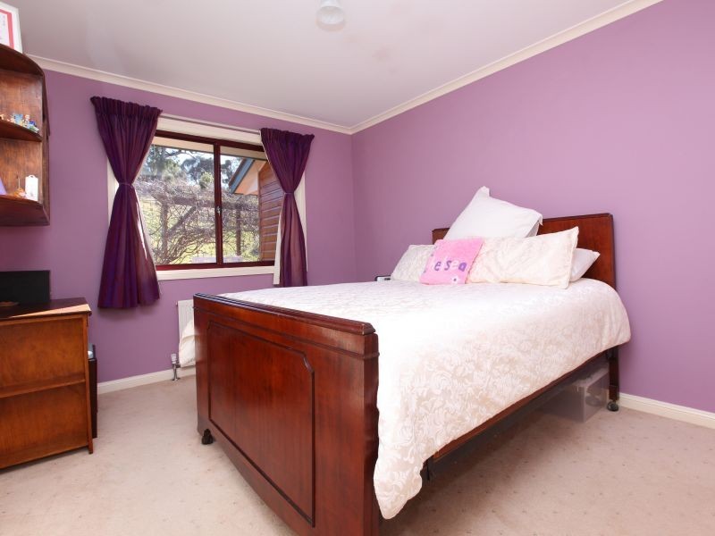 14 McVilly Close, Gordon ACT 2906