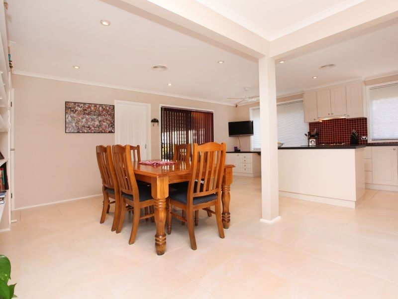 10 Fullerton Crescent, Richardson ACT 2905