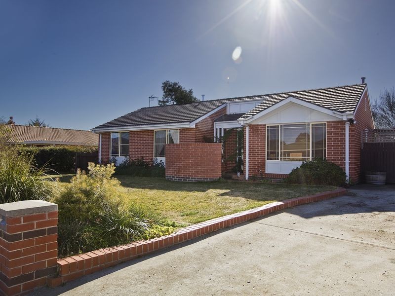 35 McLuckie Crescent, Banks ACT 2906