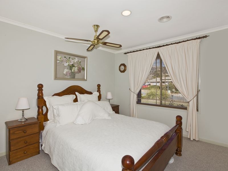 35 McLuckie Crescent, Banks ACT 2906