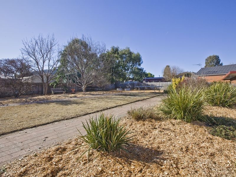 35 McLuckie Crescent, Banks ACT 2906