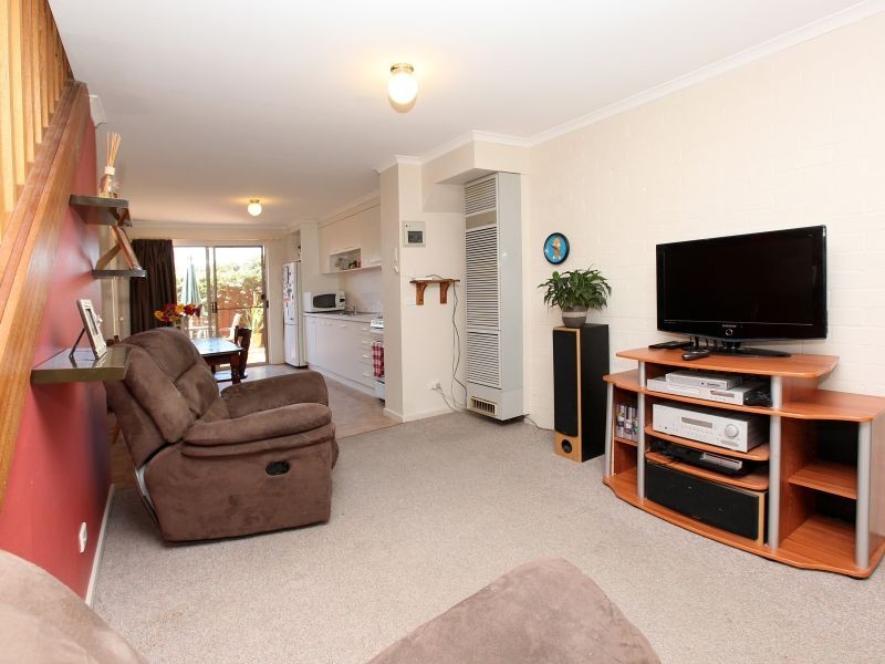 11/1a Davison Street, Queanbeyan NSW 2620