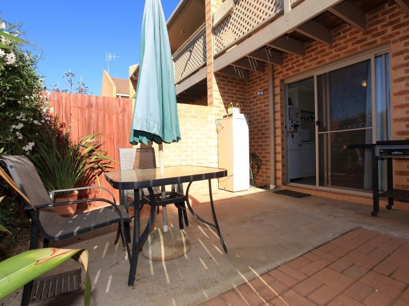 11/1a Davison Street, Queanbeyan NSW 2620