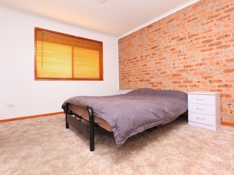 2/39 Thomas Hart Street, Banks ACT 2906