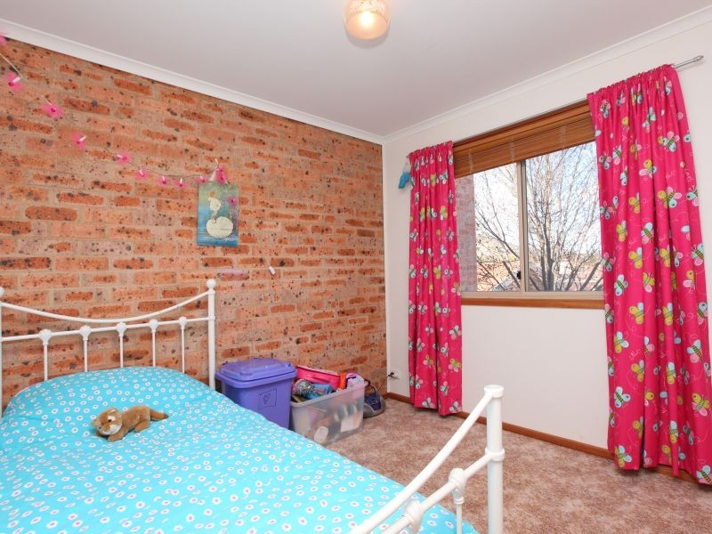 2/39 Thomas Hart Street, Banks ACT 2906