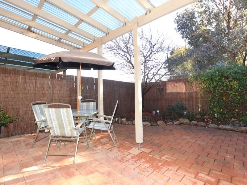 2/39 Thomas Hart Street, Banks ACT 2906