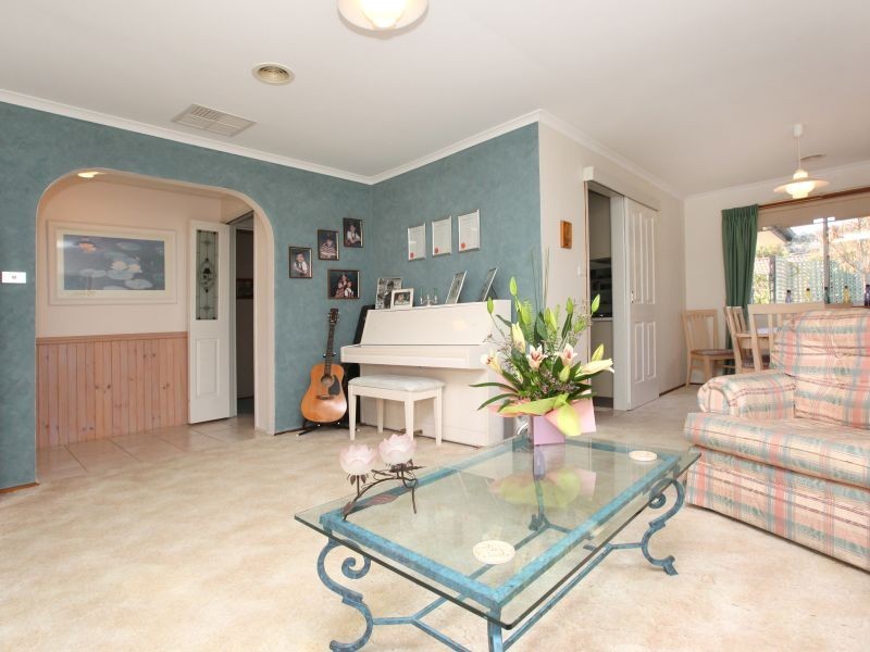 84 Fidge Street, Calwell ACT 2905