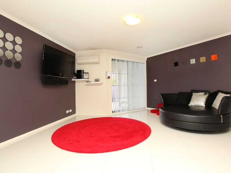 21 Llewellyn Loop, Conder ACT 2906