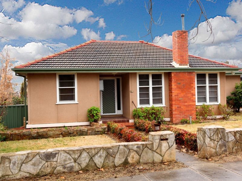 12 Bailey Place, Yarralumla ACT 2600