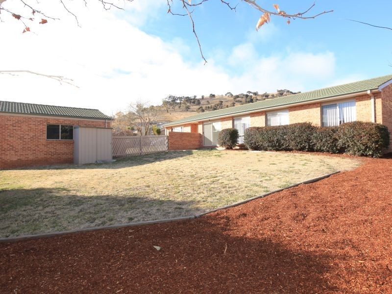 10 Wheelwright Crescent, Banks ACT 2906