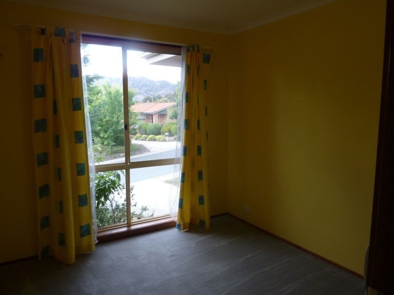 10A Hickenbotham Street, Gordon ACT 2906