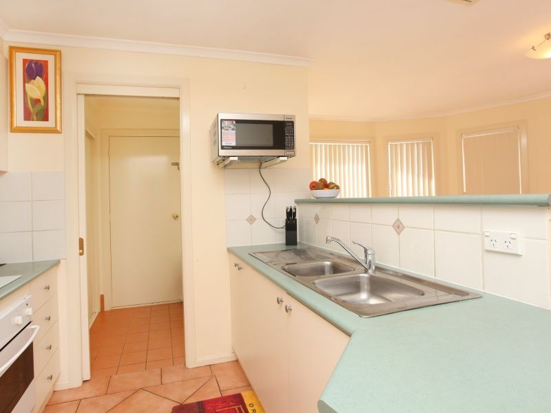 8 Lott Place, Gordon ACT 2906