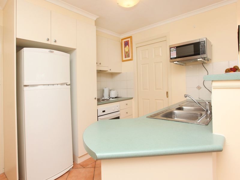 8 Lott Place, Gordon ACT 2906