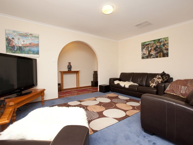 62 Hadleigh Circuit, Isabella Plains ACT 2905