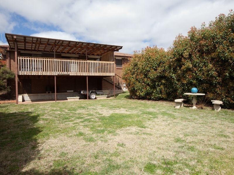 62 Hadleigh Circuit, Isabella Plains ACT 2905