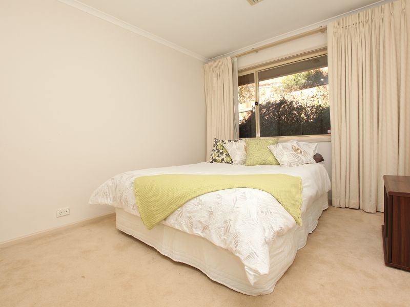 4 Luckins Place, Fadden ACT 2904