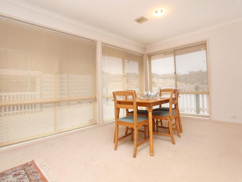 4 Luckins Place, Fadden ACT 2904